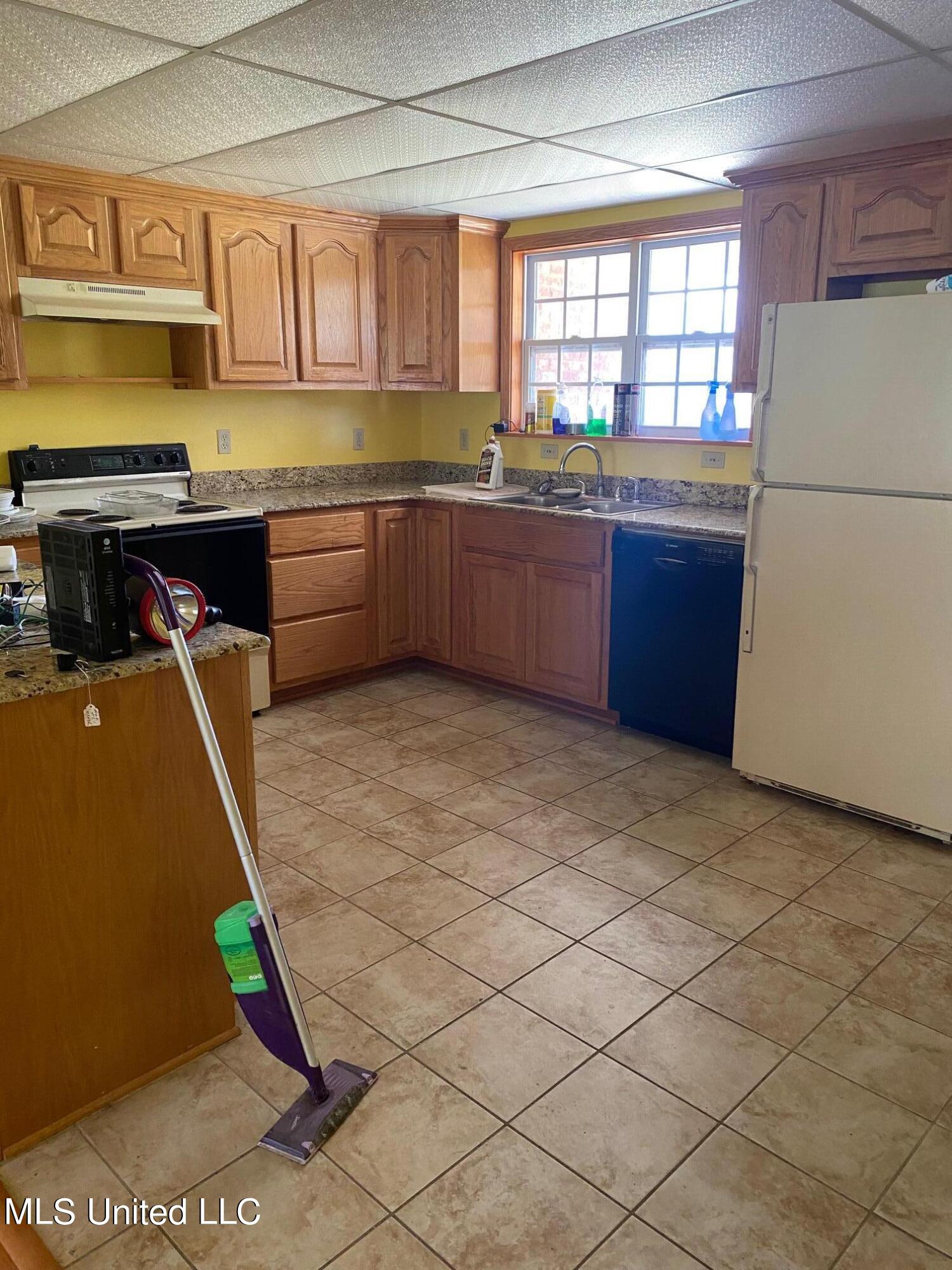 110 Hayden Dale Road Wiggins, MS 39577 - Photo 5 of 11 110 HAYDEN DALE-KIT2