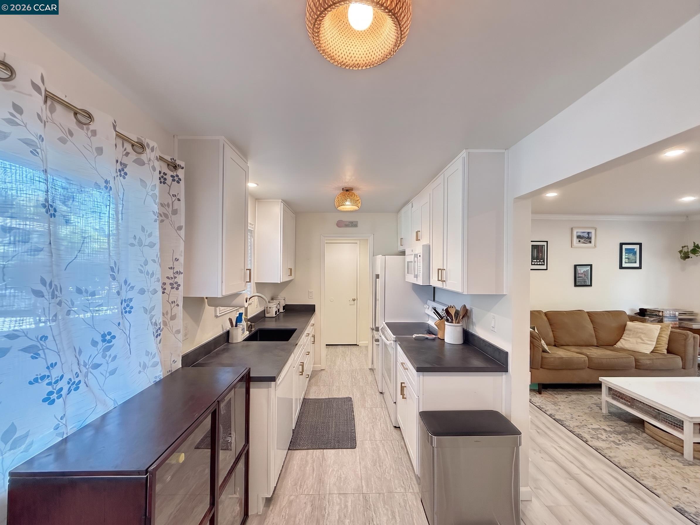 2548 Jones Road, Unit 10 Walnut Creek, CA 94597 - Photo 6 of 48
