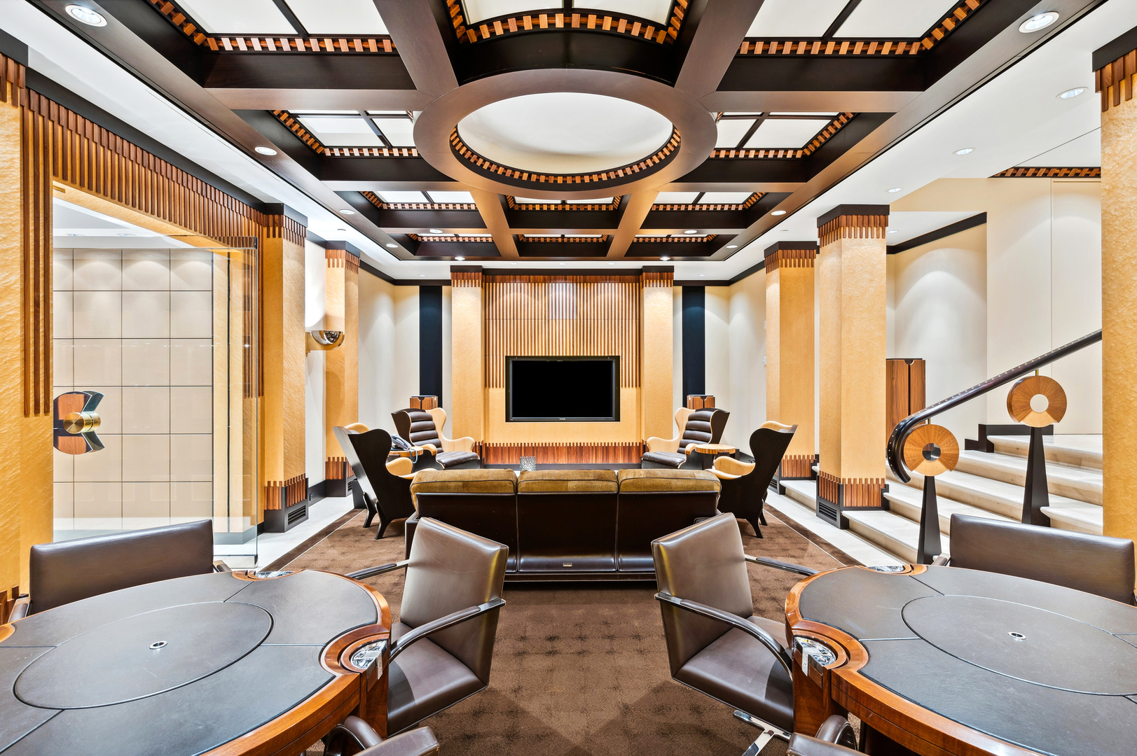 2700 Point Drive Highland Park, IL 60035 - Photo 16 of 22 a room with furniture and a window