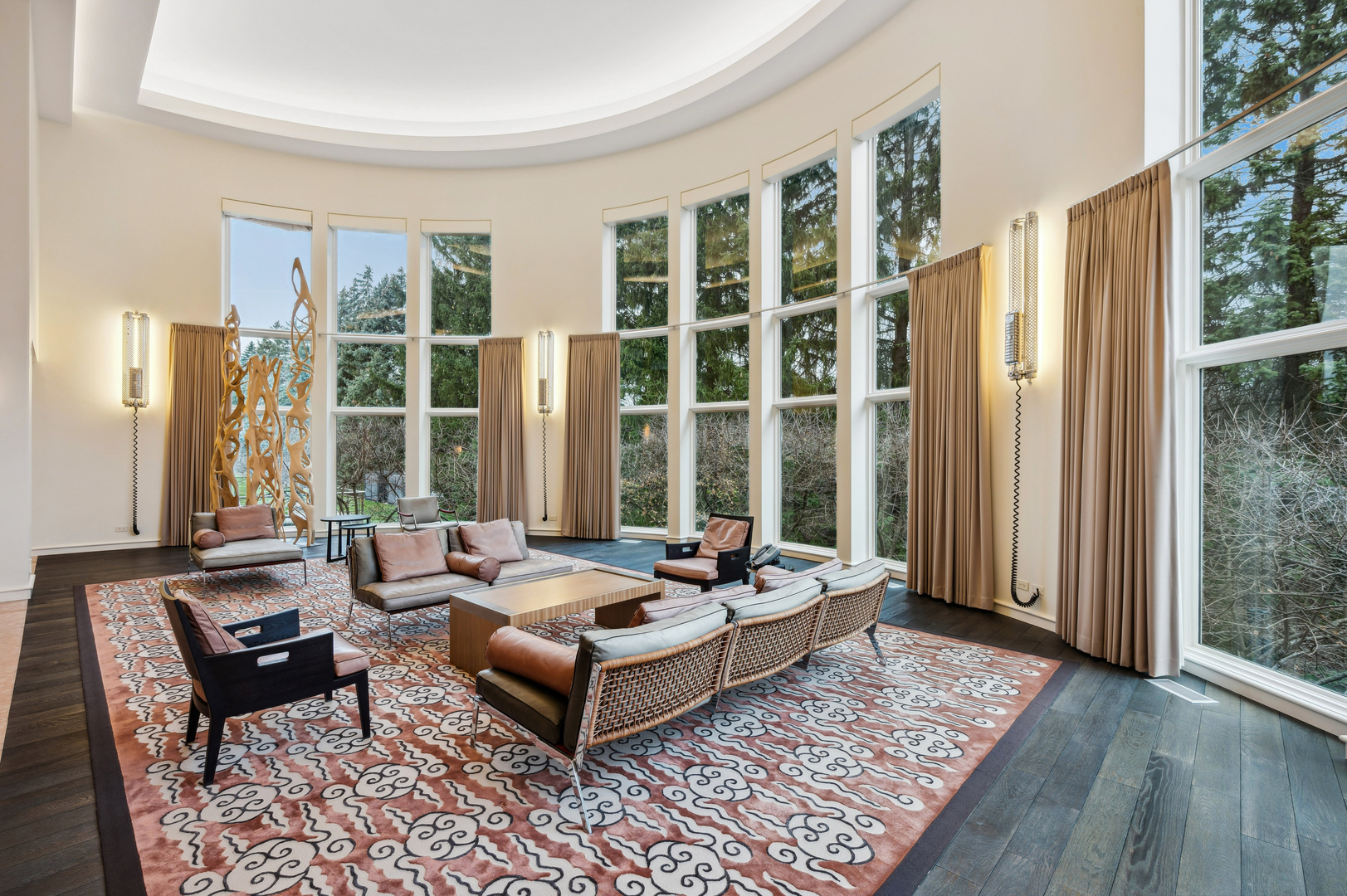 2700 Point Drive Highland Park, IL 60035 - Photo 4 of 22 a living room with furniture and a window