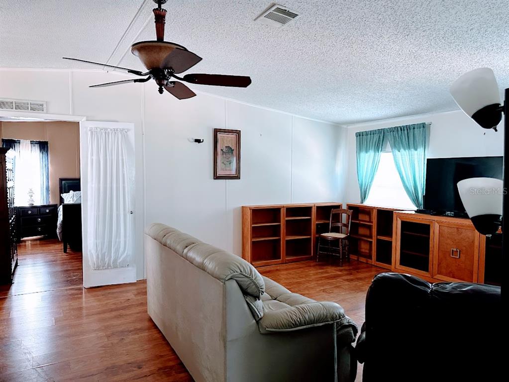 1001 Starkey Road, Unit 358 Largo, FL 33771 - Photo 9 of 38