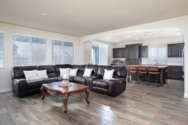 $560,000 | 1041 Ridge Creek Estates Way, Dinuba, CA 93618