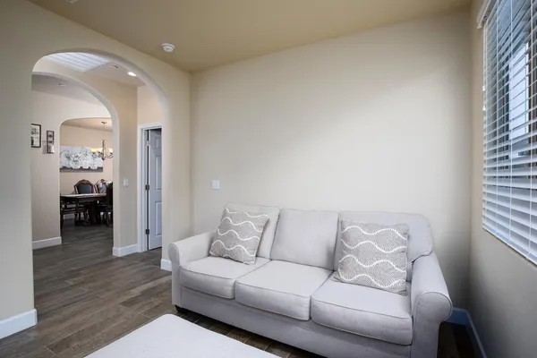 $560,000 | 1041 Ridge Creek Estates Way, Dinuba, CA 93618