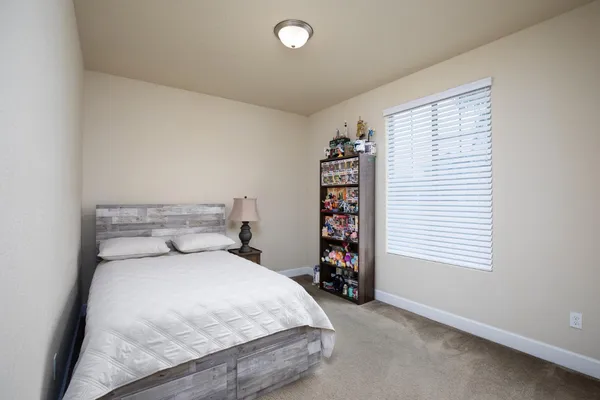 $560,000 | 1041 Ridge Creek Estates Way, Dinuba, CA 93618