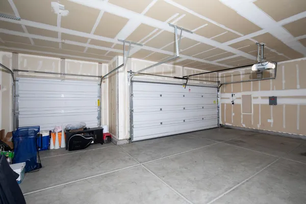 $560,000 | 1041 Ridge Creek Estates Way, Dinuba, CA 93618