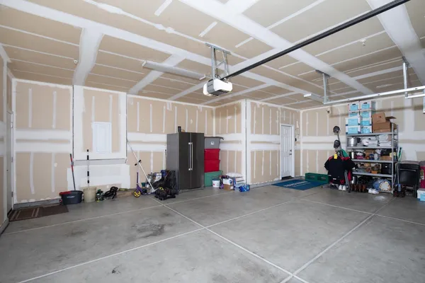 $560,000 | 1041 Ridge Creek Estates Way, Dinuba, CA 93618