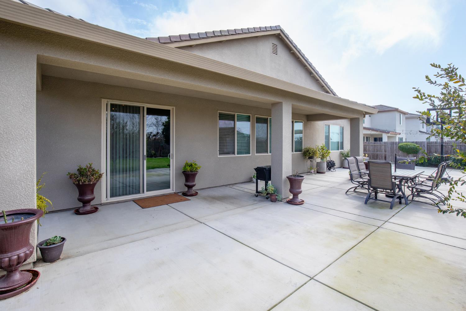 1041 Ridge Creek Estates Way Dinuba, CA 93618 - Photo 47 of 62