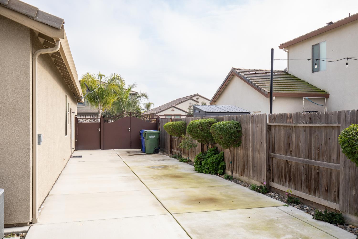 1041 Ridge Creek Estates Way Dinuba, CA 93618 - Photo 51 of 62