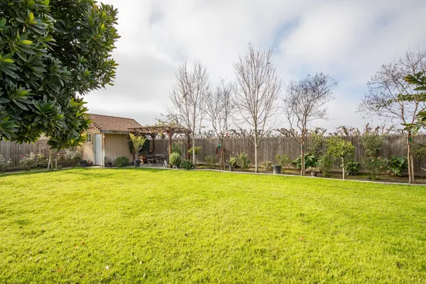 $560,000 | 1041 Ridge Creek Estates Way, Dinuba, CA 93618