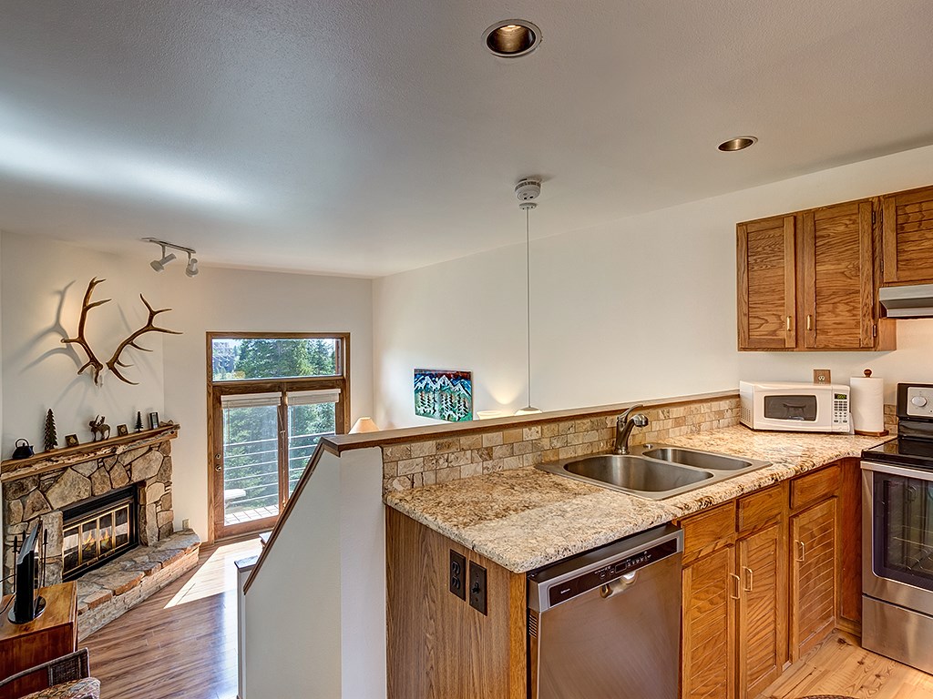 10000 Ryan Gulch Road, Unit 102 Silverthorne, CO 80498 - Photo 8 of 13 Gallery Image 8