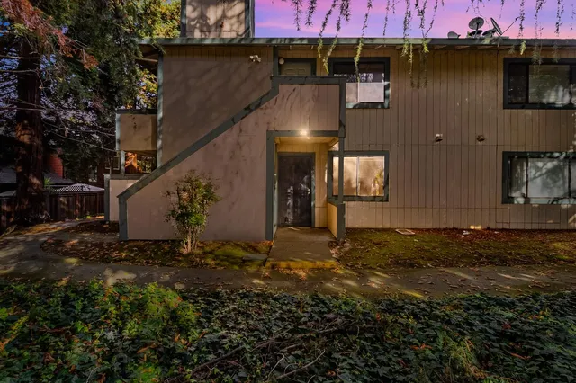 a view of a house with a garage