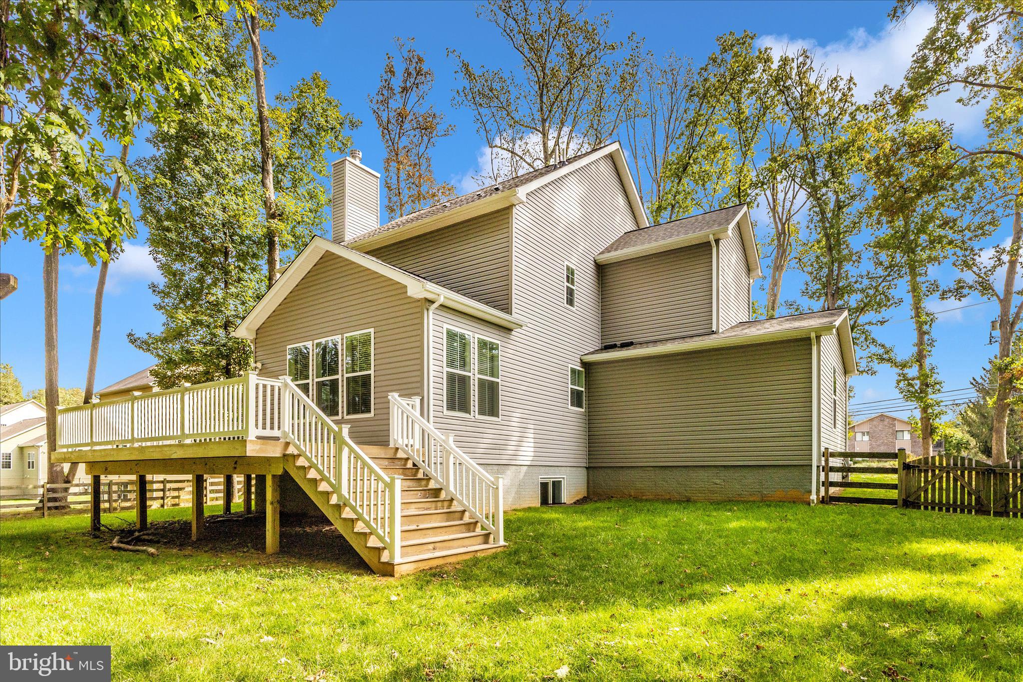 12328 Timber Grove Road Owings Mills, MD 21117 - Photo 47 of 52 Exterior Back