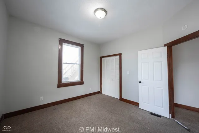 $1,450 | 411 South East Street, Lebanon, IN 46052