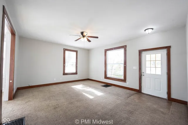 $1,450 | 411 South East Street, Lebanon, IN 46052