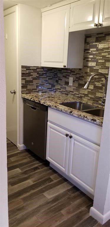 830 Threadneedle Street, Unit 228 Houston, TX 77079 - Photo 8 of 9 a view of kitchen counter space