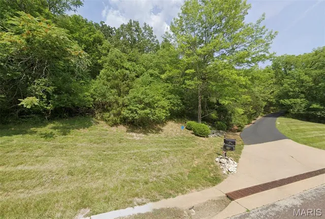 $36,999 | 602 Kiefer Creek Road, Ballwin, MO 63021