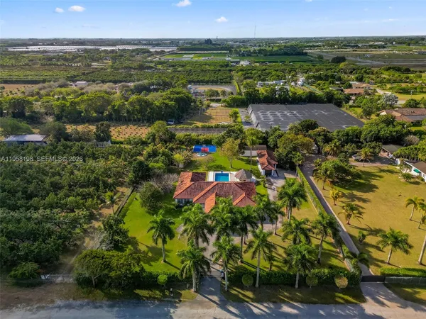 $2,199,500 | 16800 Southwest 190th Street, Miami, FL 33187