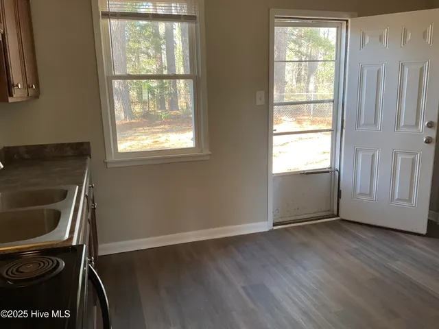 $897 | 503 Elm Street, Jacksonville, NC 28540