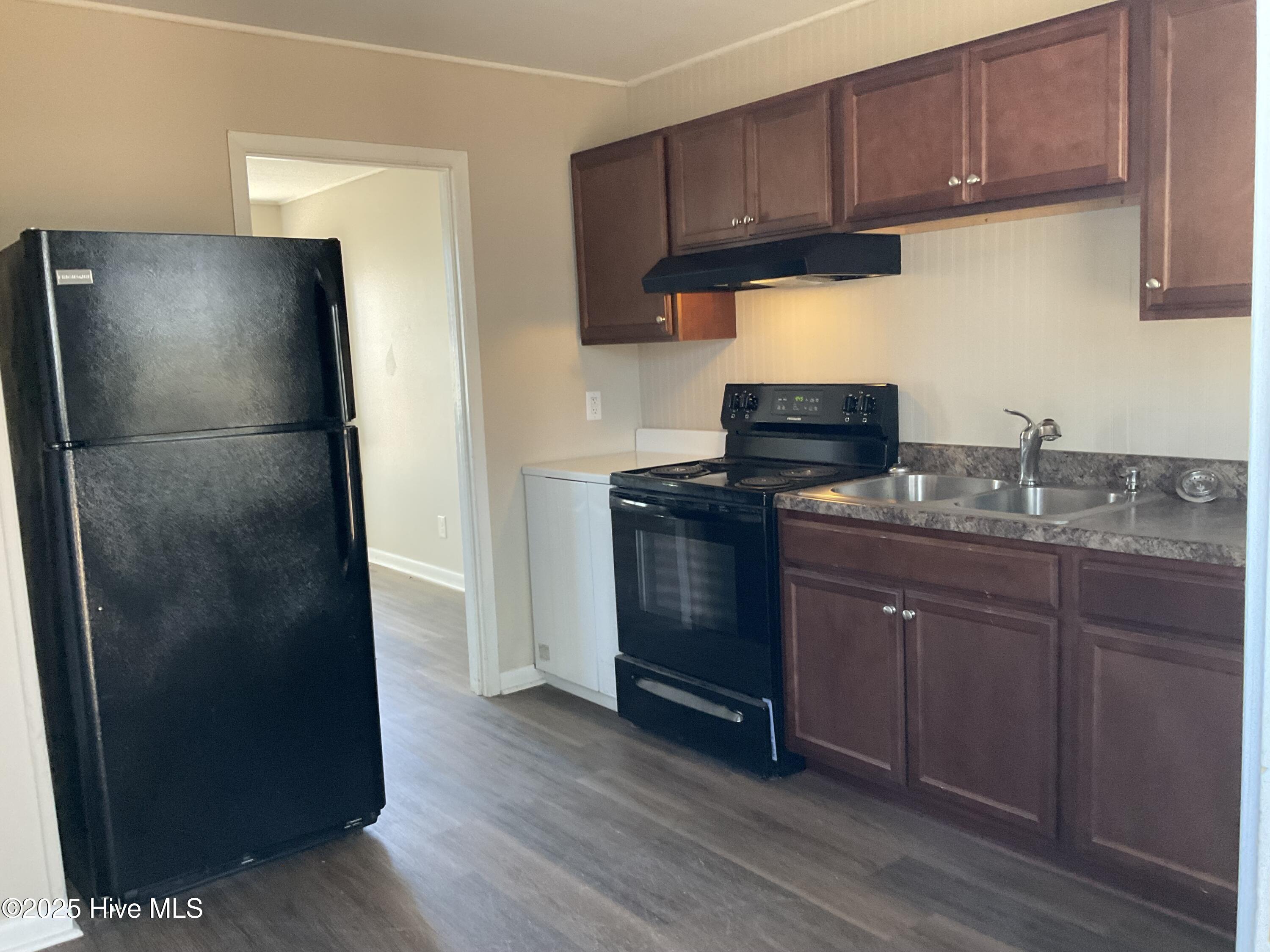 503 Elm Street Jacksonville, NC 28540 - Photo 5 of 8 IMG_9410