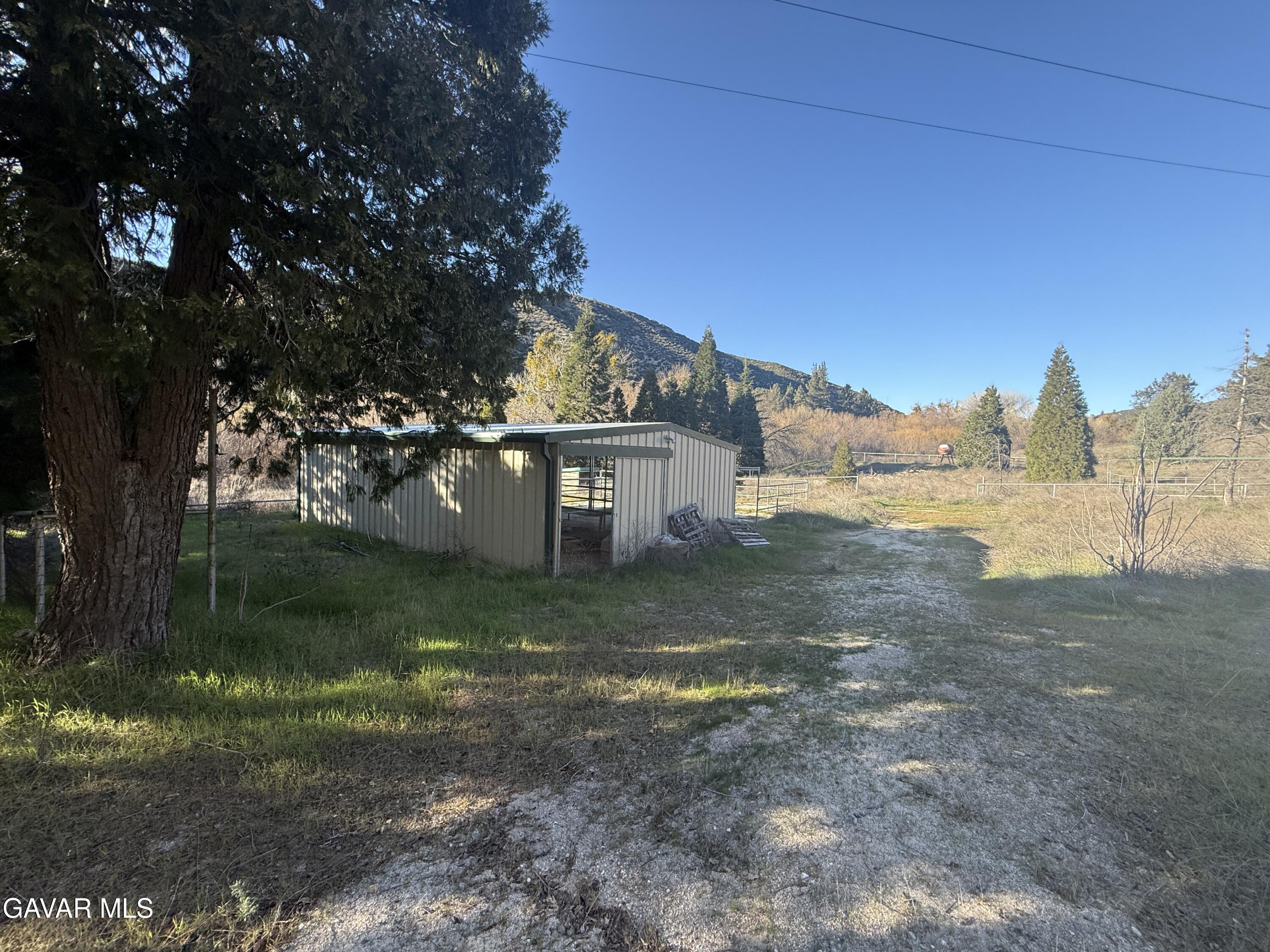 43160 Lake Hughes Road Lake Hughes, CA 93532 - Photo 3 of 3 2026-01-26 15.25.54