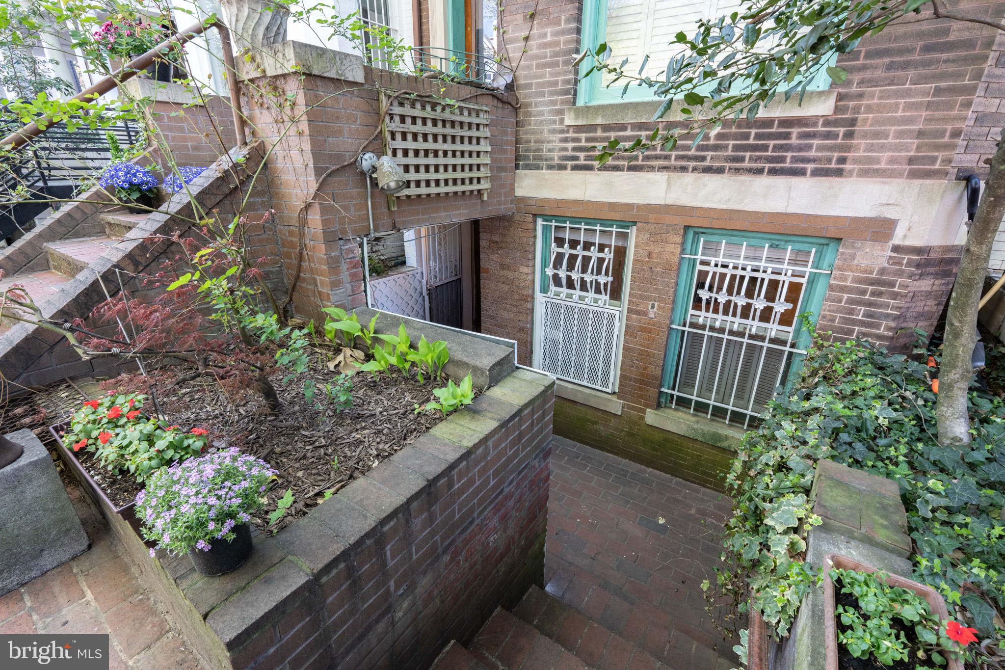 1944 Calvert Street Northwest Washington, DC 20009 - Photo 50 of 74