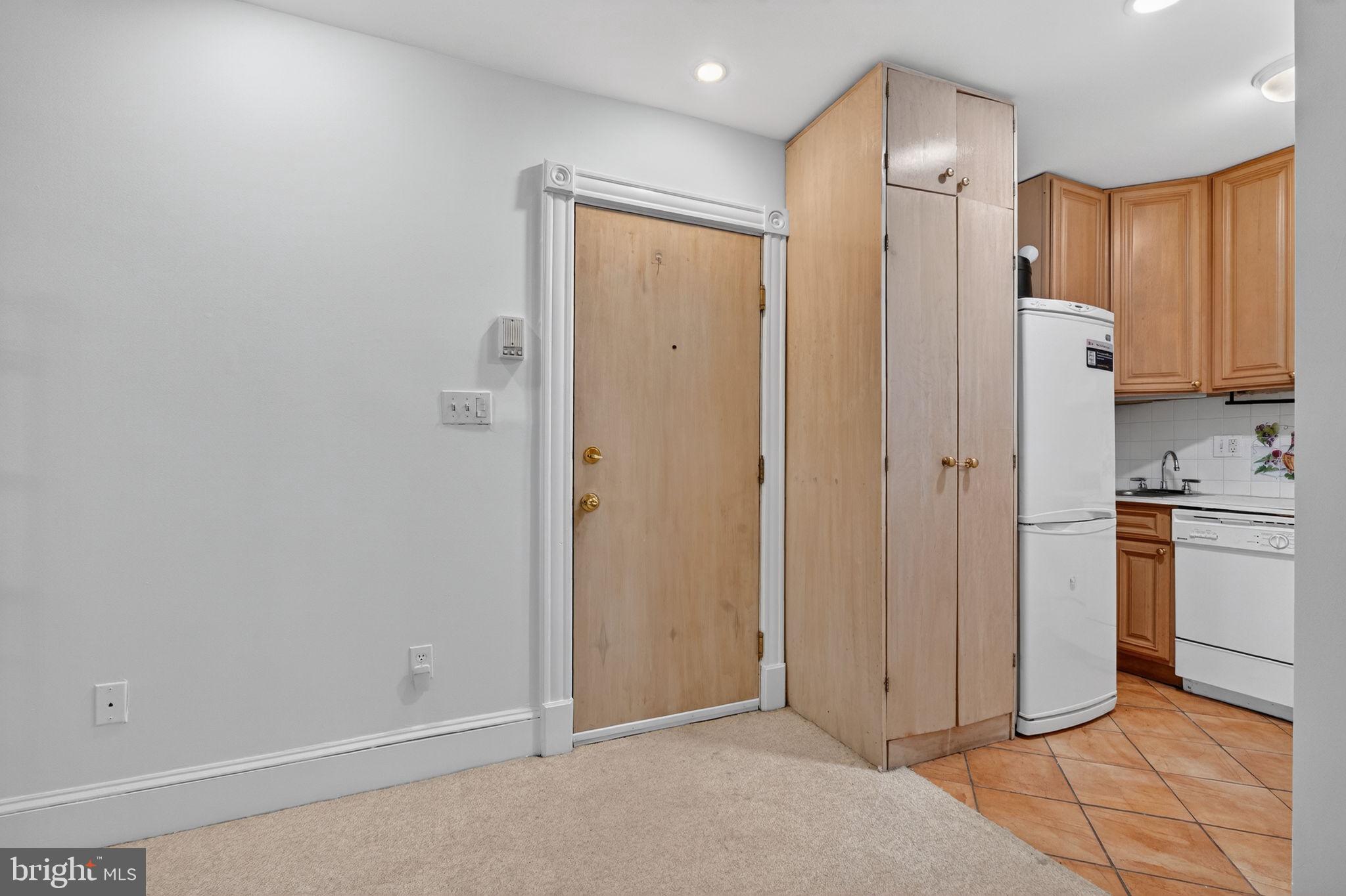 1944 Calvert Street Northwest Washington, DC 20009 - Photo 53 of 74