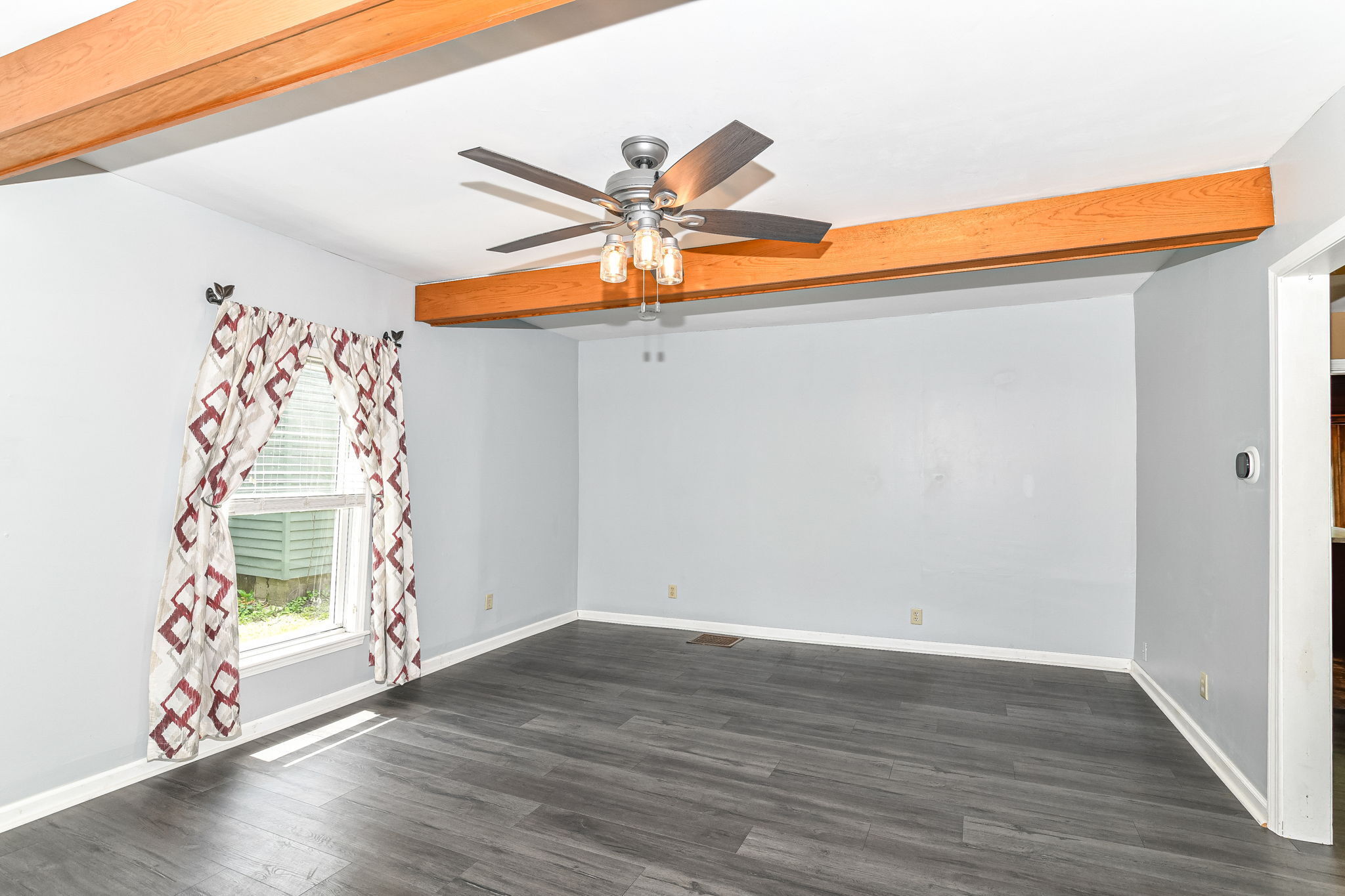 121 Main Street Pendleton, IN 46064 - Photo 7 of 30