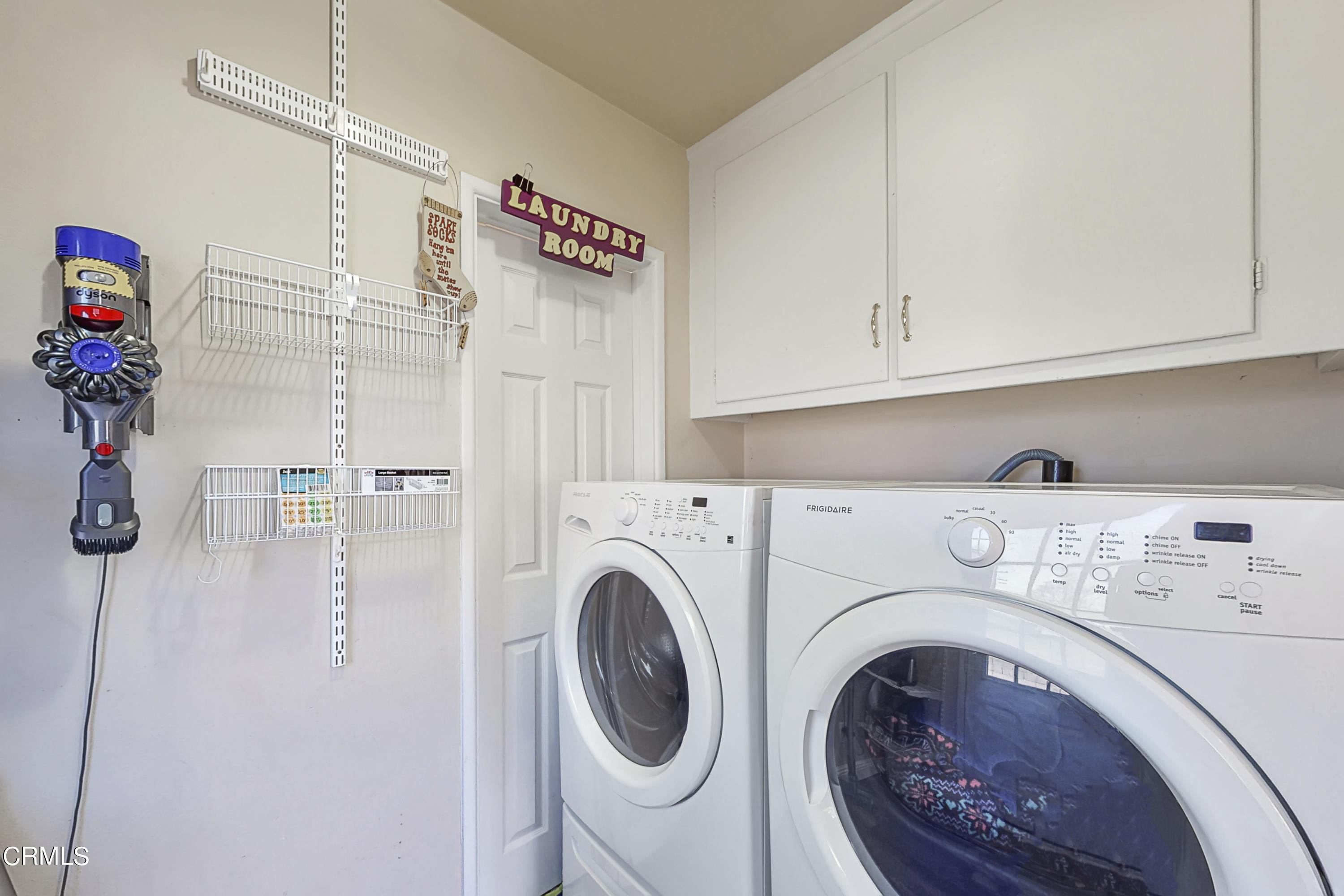 4147 Cochran Street Simi Valley, CA 93063 - Photo 14 of 58 Laundry Room