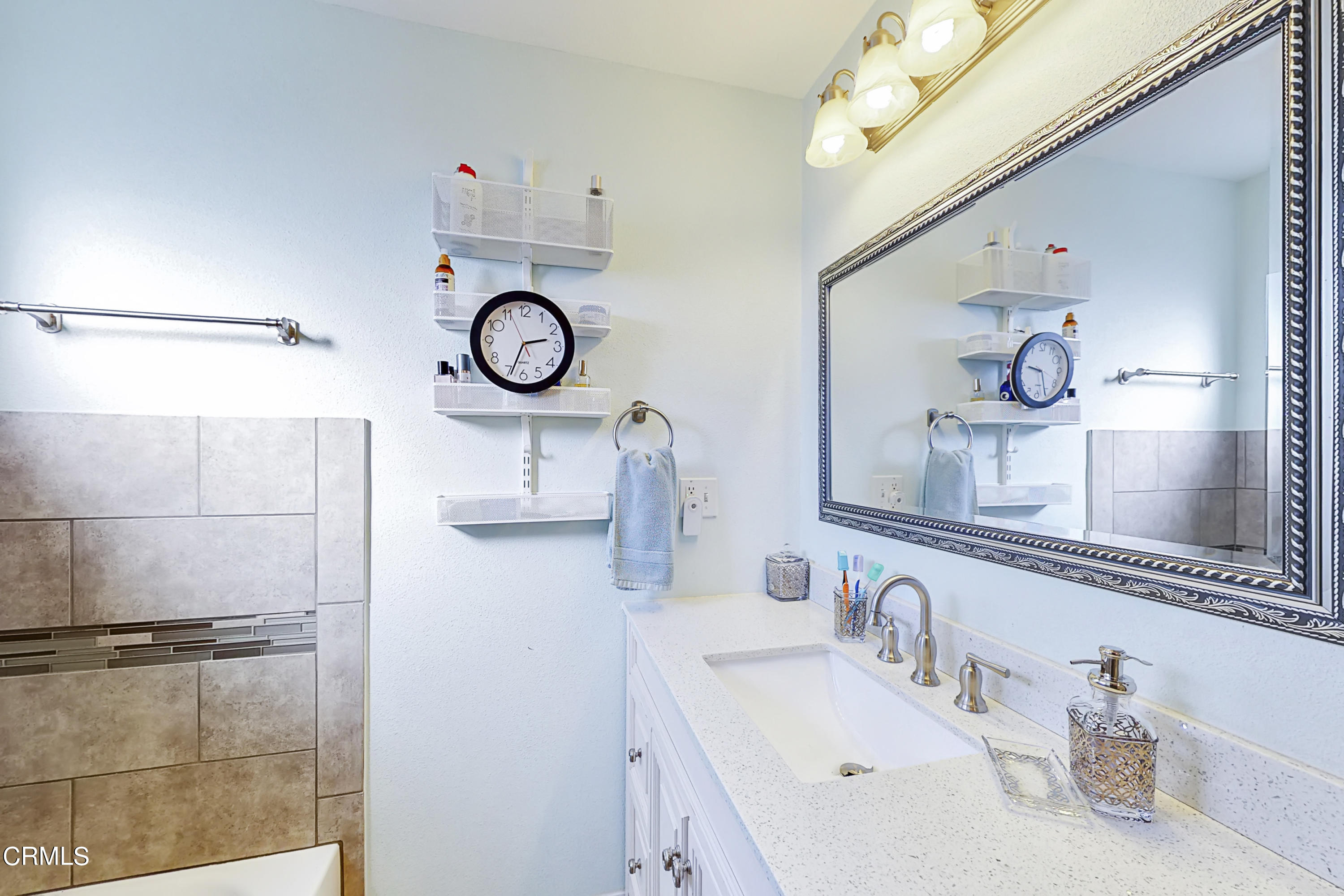 4147 Cochran Street Simi Valley, CA 93063 - Photo 18 of 58 Master bath