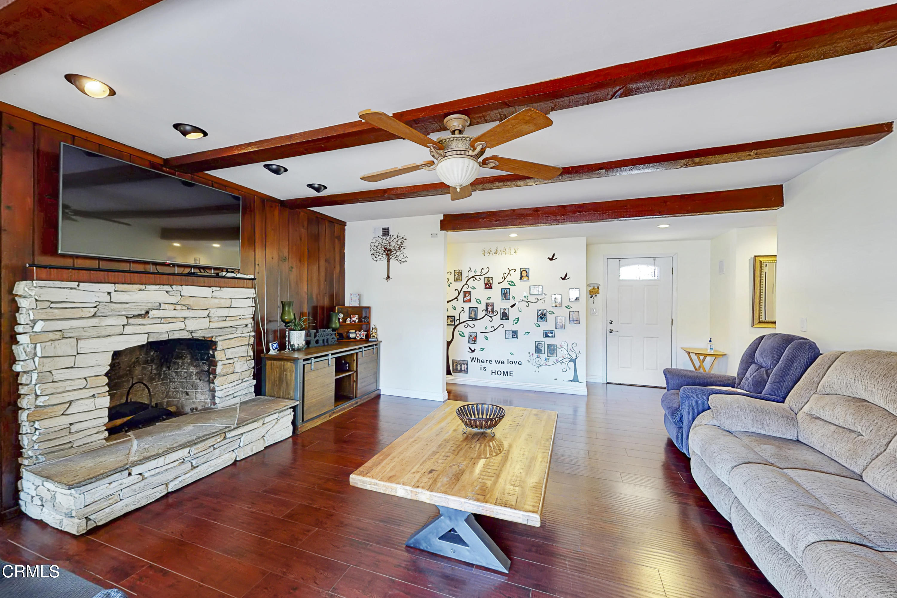 4147 Cochran Street Simi Valley, CA 93063 - Photo 4 of 58 Living Room