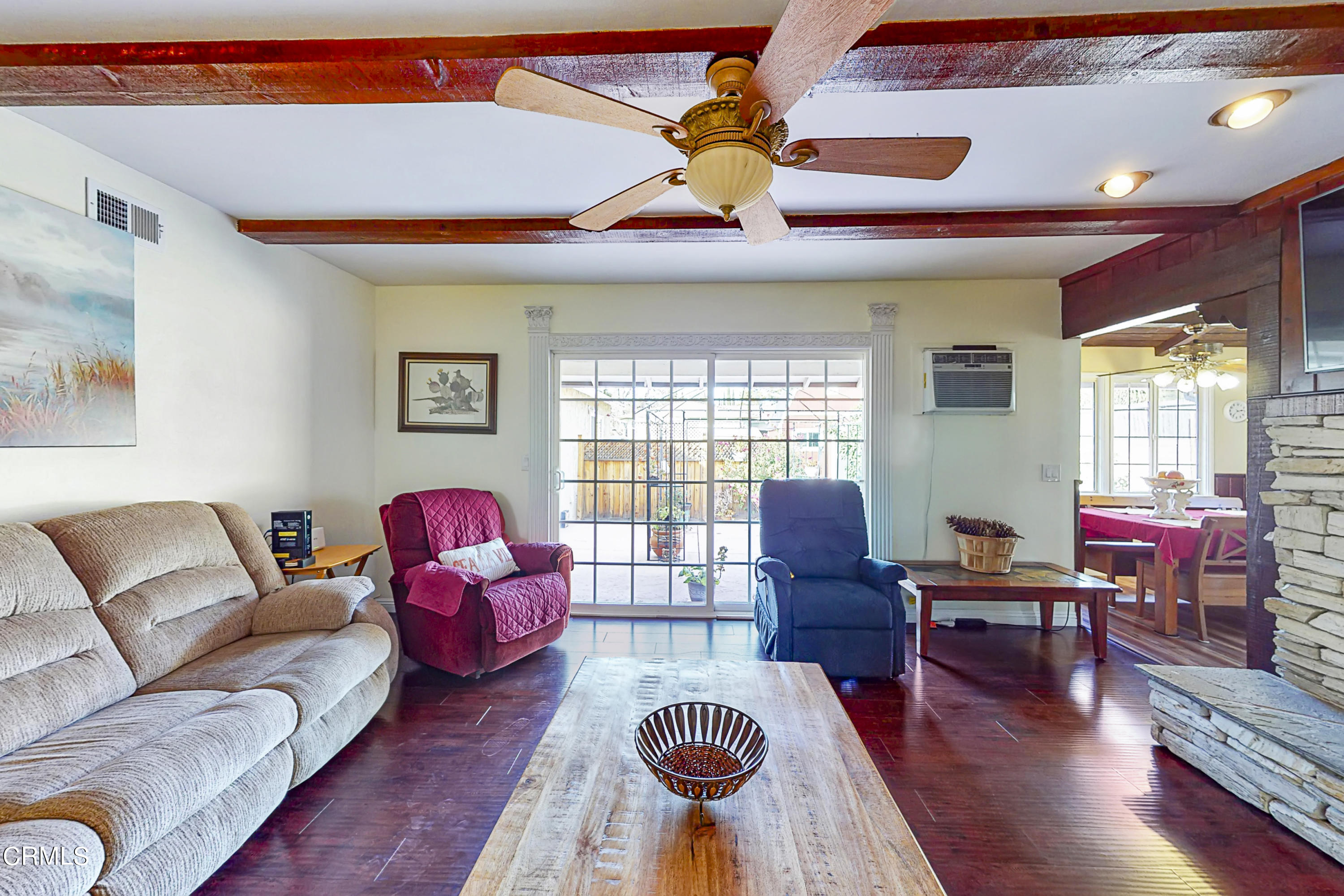 4147 Cochran Street Simi Valley, CA 93063 - Photo 5 of 58 Living Room