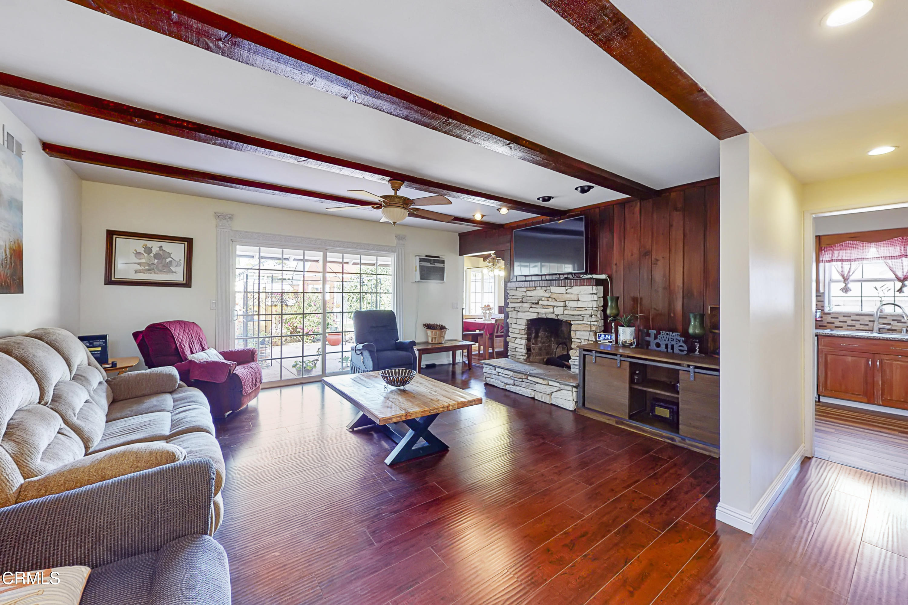 4147 Cochran Street Simi Valley, CA 93063 - Photo 6 of 58 Living Room