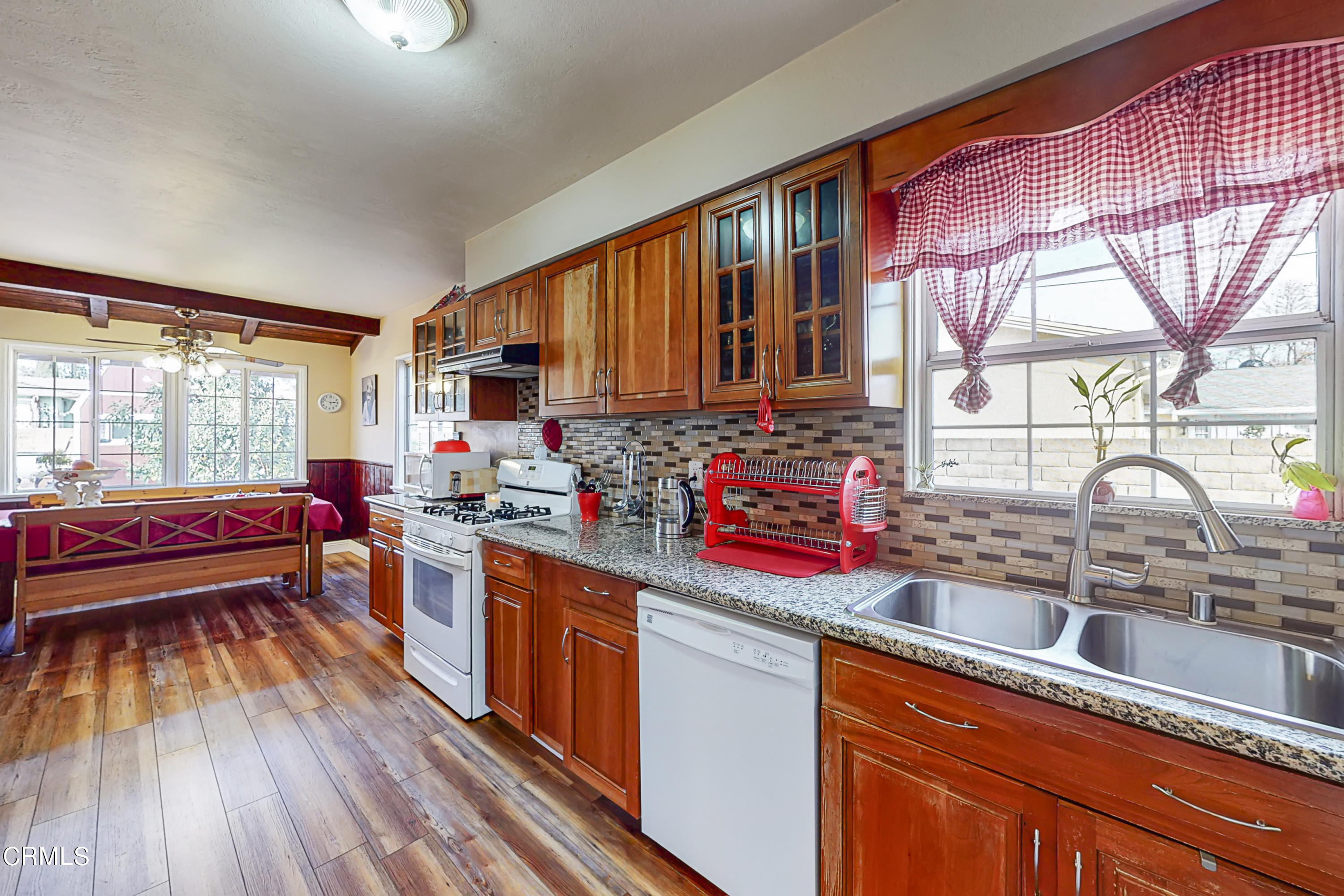 4147 Cochran Street Simi Valley, CA 93063 - Photo 9 of 58 Kitchen