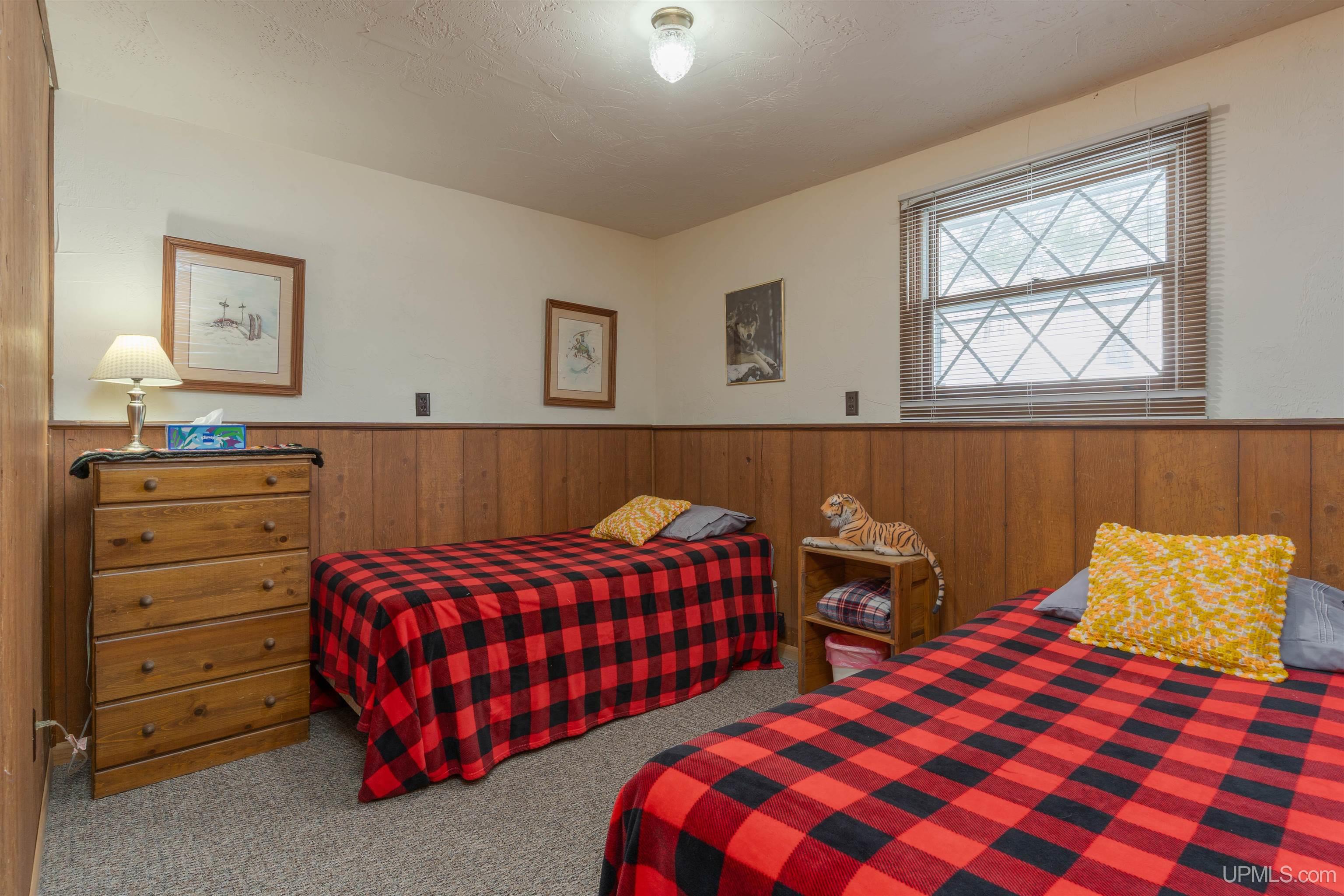 111 Little Deer Road Iron River, MI 49935 - Photo 9 of 39