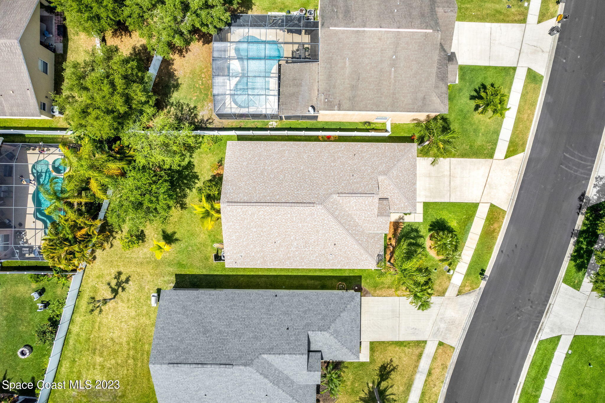 2463 Glasbern Circle Melbourne, FL 32904 - Photo 3 of 57 a view of entrance gate of the house