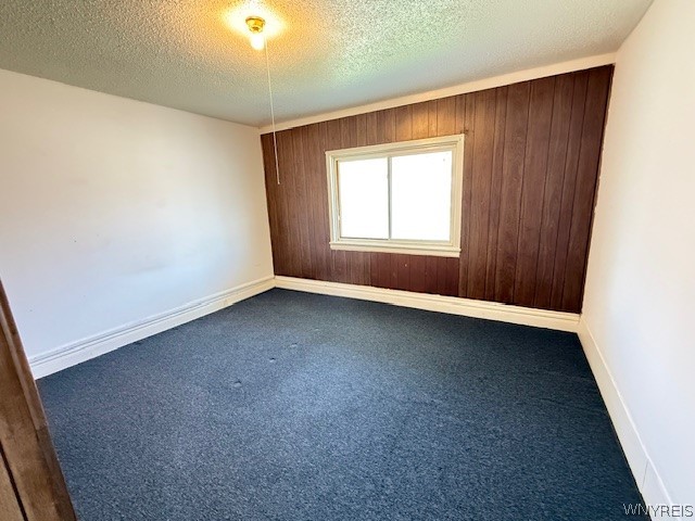1816 Military Road, Unit 2 Tonawanda, NY 14217 - Photo 14 of 17 Primary Bedroom off Living Room