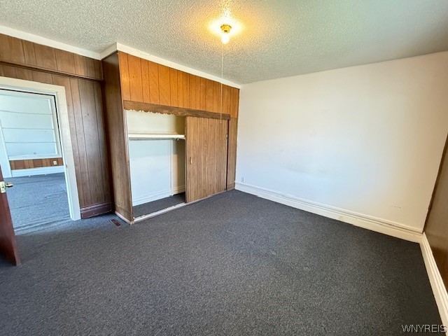 1816 Military Road, Unit 2 Tonawanda, NY 14217 - Photo 15 of 17 Primary Bedroom