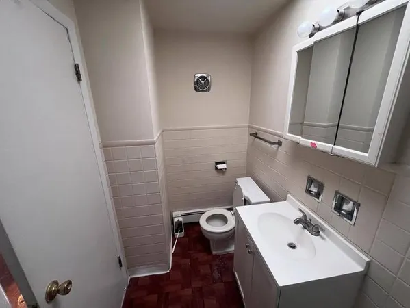 $1,050 | 3117 48th Court, Unit 3E, Cicero, IL 60804