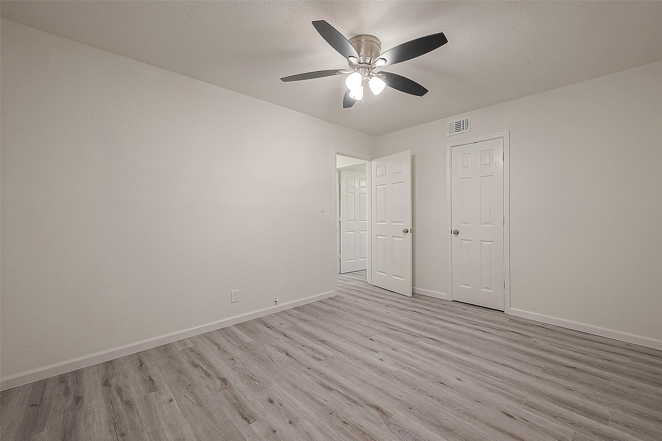 715 West 9th Street Freeport, TX 77541 - Photo 13 of 25