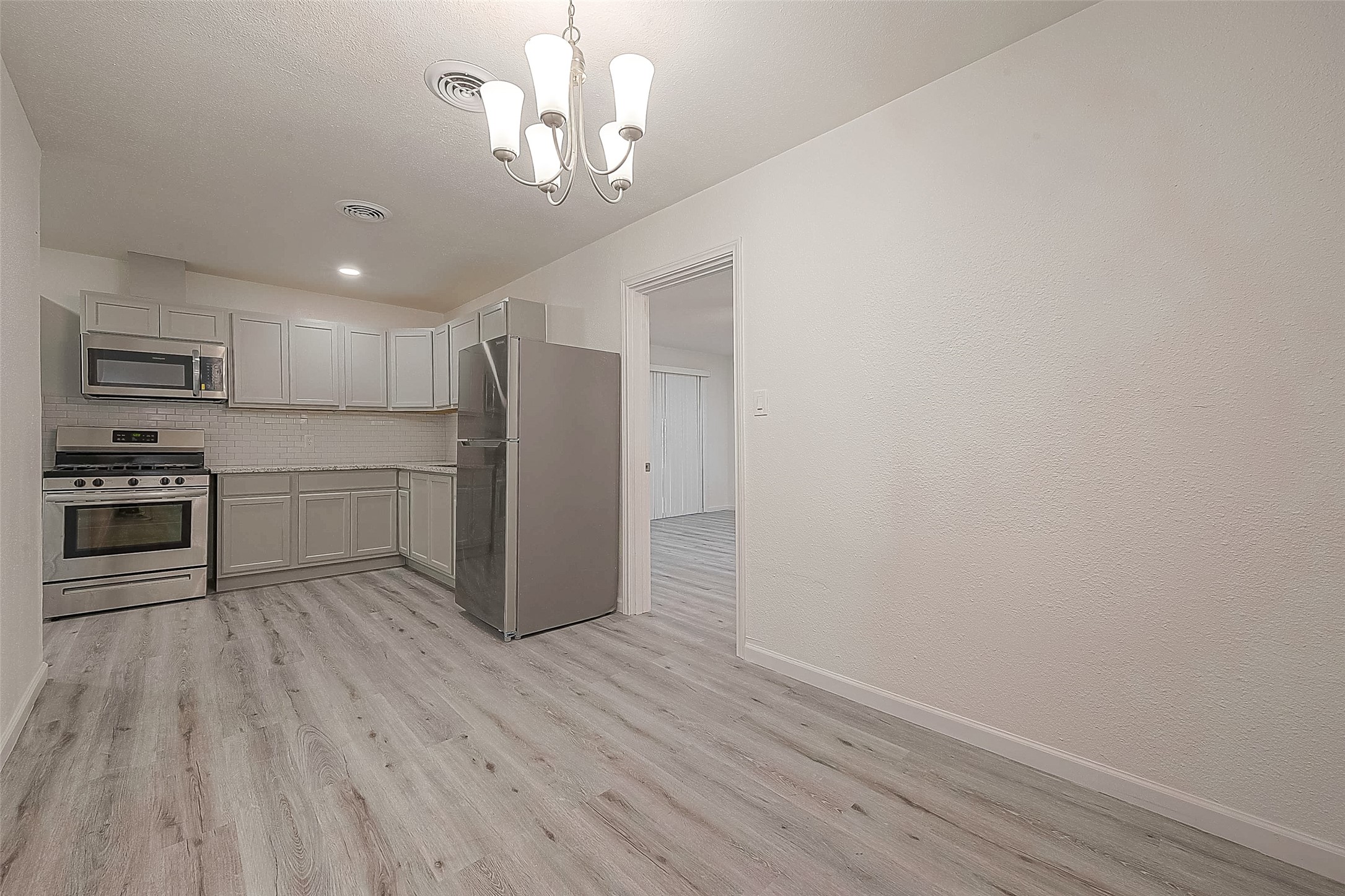 715 West 9th Street Freeport, TX 77541 - Photo 9 of 25