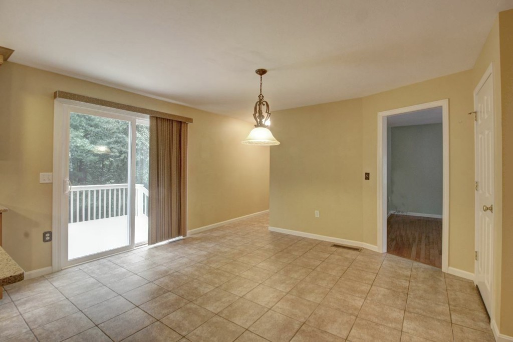 8 Amber Road Westminster, MA 01473 - Photo 7 of 29 Gallery Image 7