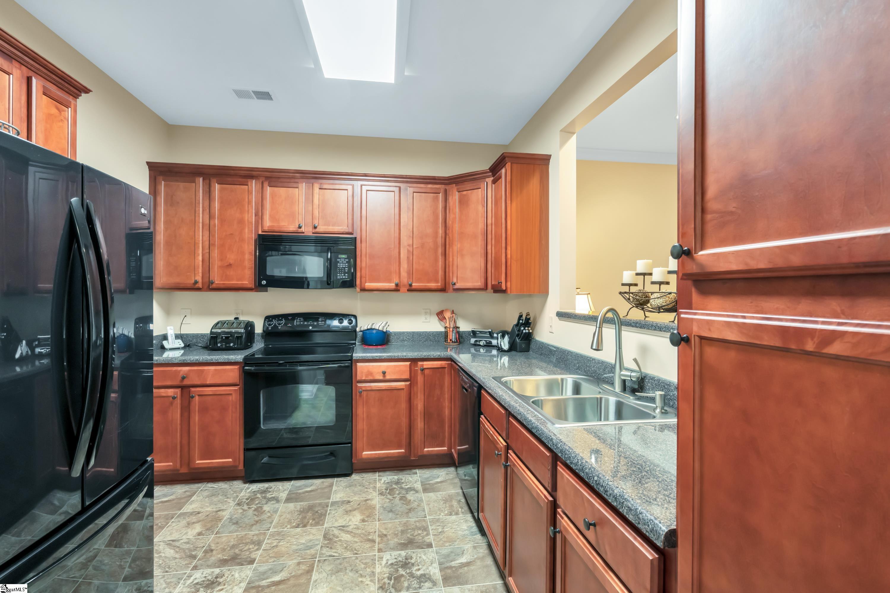 159 Trailside Lane Greenville, SC 29607 - Photo 5 of 18