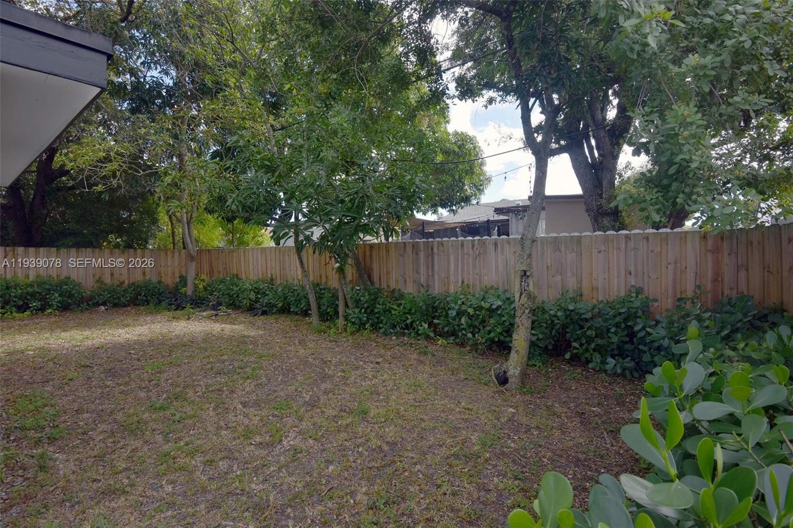 1084 Northwest 66th Street Miami, FL 33150 - Photo 30 of 34