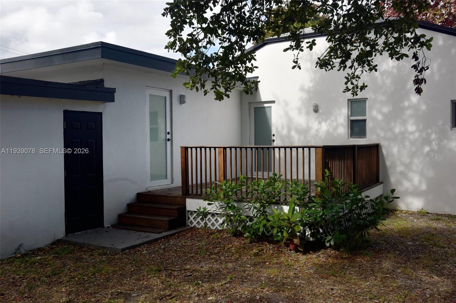 1084 Northwest 66th Street Miami, FL 33150 - Photo 31 of 34