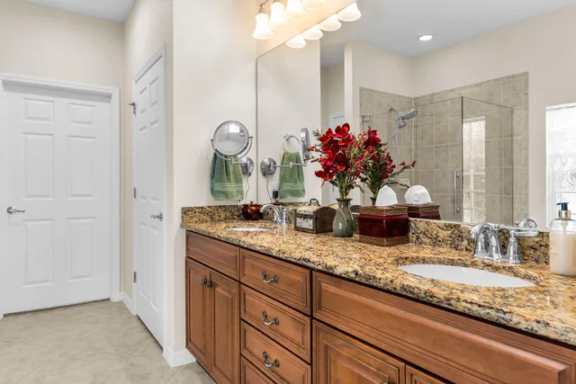 $725,000 | 8595 Palermo Court, Naples, FL 34114