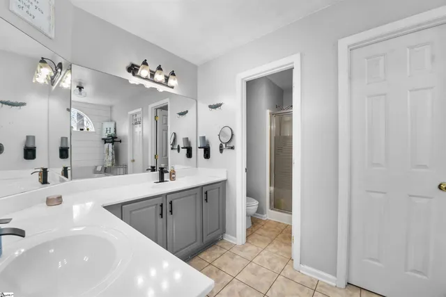 $365,000 | 14 South Penobscot Court, Simpsonville, SC 29681