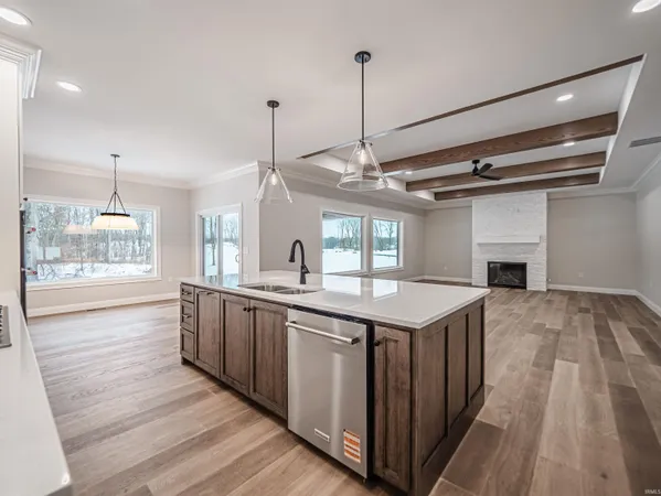 $1,085,000 | 4092 Cottonwood Drive, Boonville, IN 47601