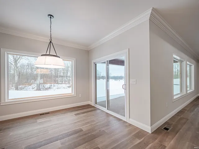 $1,085,000 | 4092 Cottonwood Drive, Boonville, IN 47601