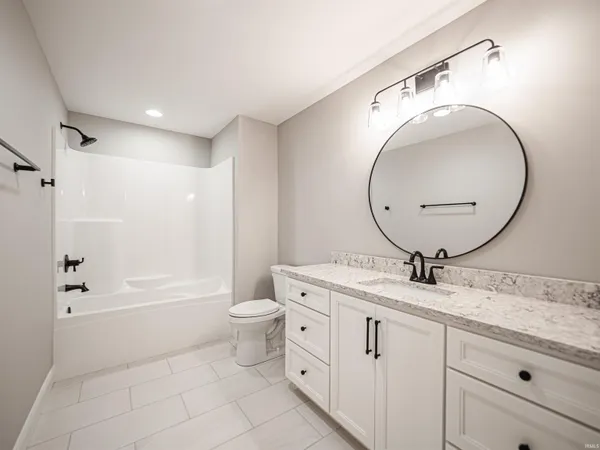 $1,085,000 | 4092 Cottonwood Drive, Boonville, IN 47601