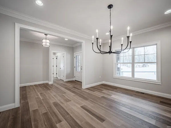 $1,085,000 | 4092 Cottonwood Drive, Boonville, IN 47601